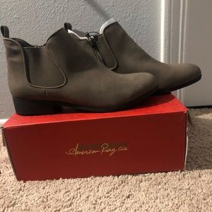 Desyre Charcoal booties
